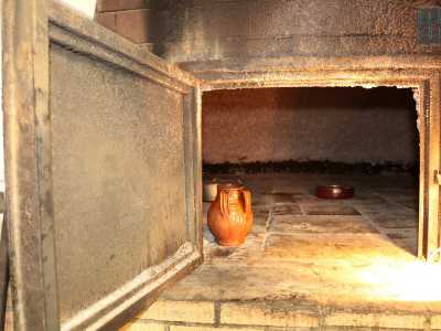 Questo forno nasce alle fine dell�800, anche se non ha pi� l�alimentazione di una volta